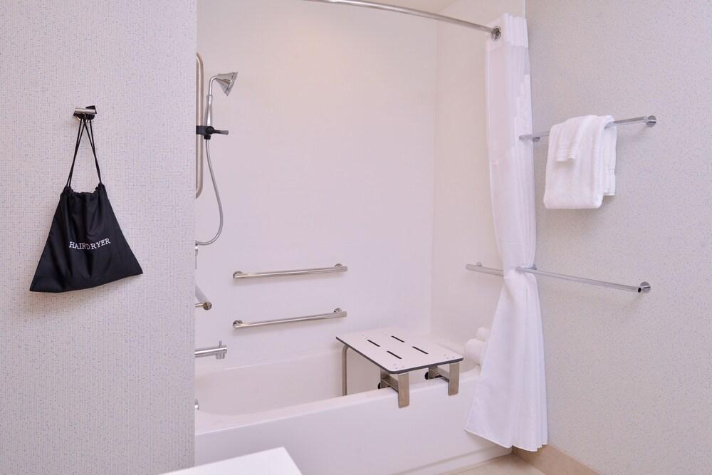 Holiday Inn Express & Suites Mall Of America - Msp Airport Блумінгтон Екстер'єр фото